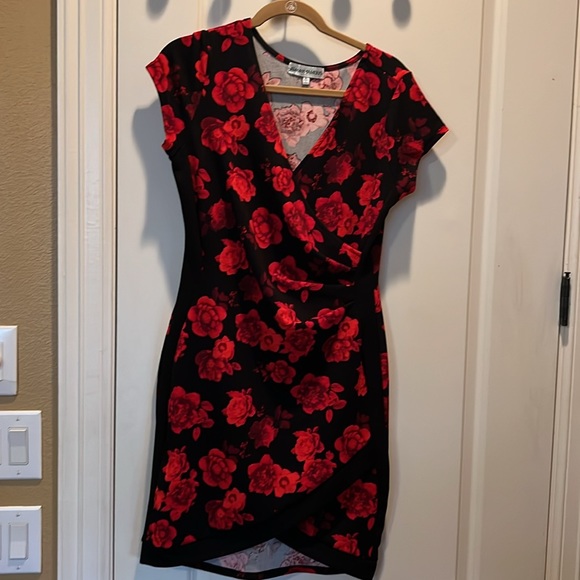 Almost Famous Junior Girls Dress, size XL, never worn - Picture 2 of 4